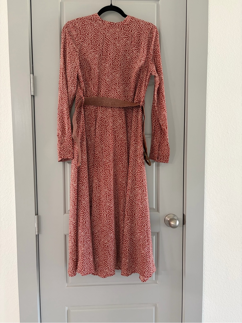 NWT Paper Crane Piper Belted Floral Midi Dress Rose Ditsy Print Long Sleeve S